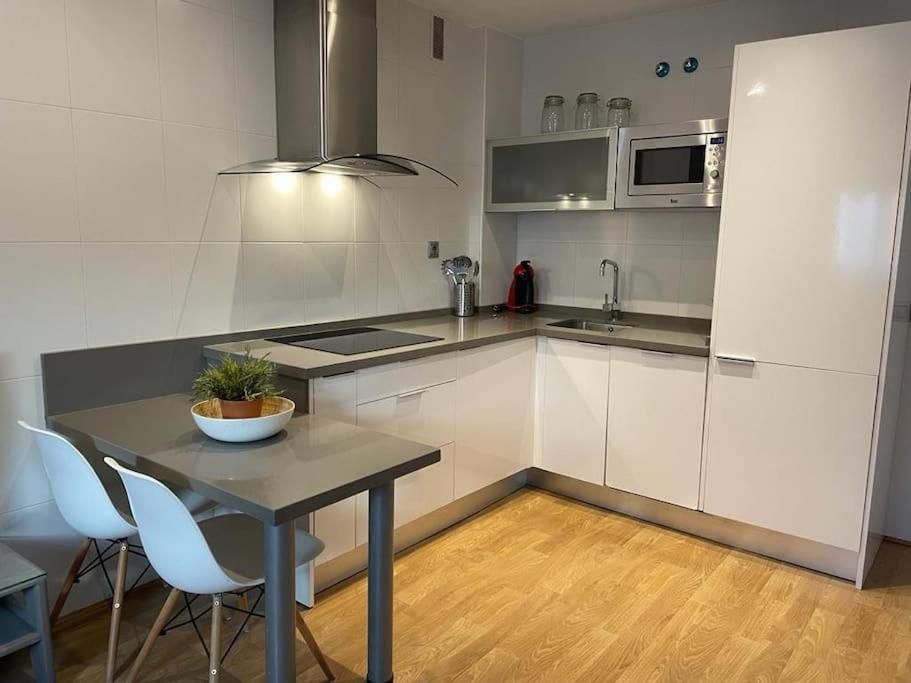 Bonito Apartamento Cerca Del Centro - Trinidad マラガ エクステリア 写真