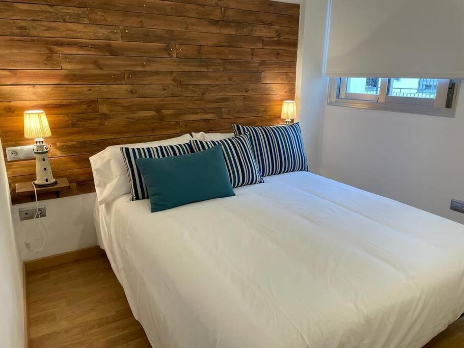 Bonito Apartamento Cerca Del Centro - Trinidad マラガ エクステリア 写真